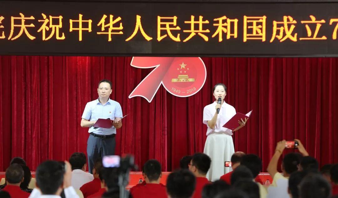 摇滚乐团的装扮