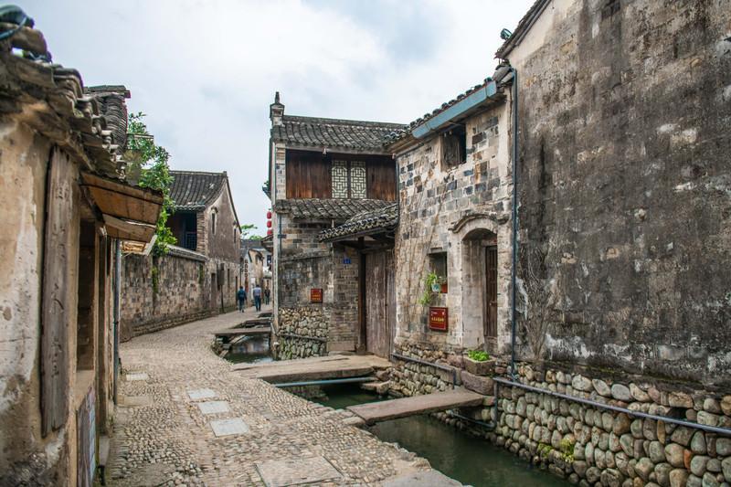 神圣的石像
